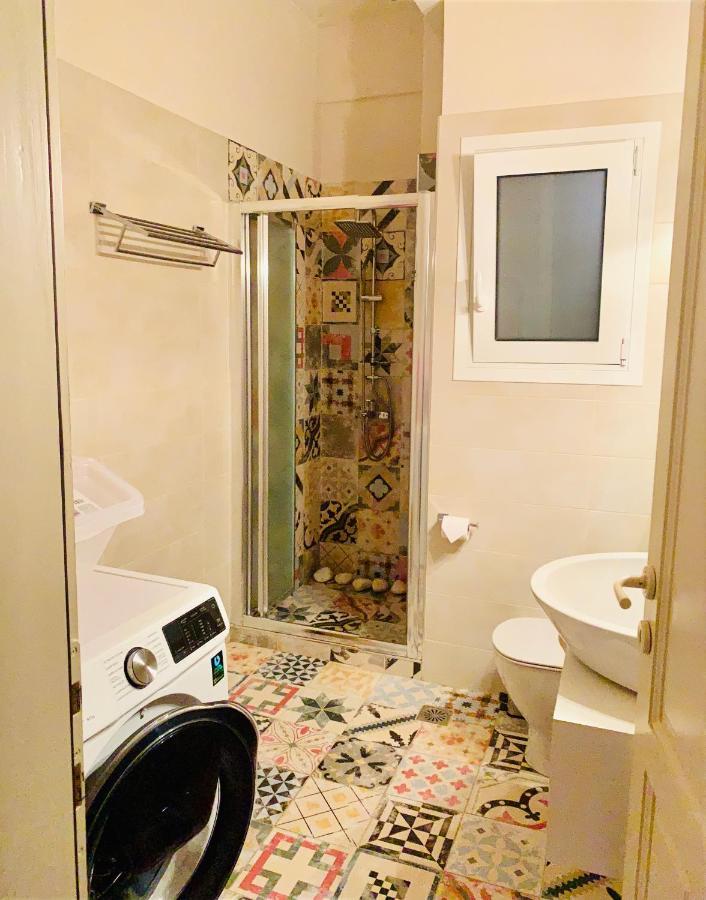 Bring Only Your Toothbrush! Atenas Exterior foto